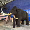 Bild in Galerie-Betrachter laden, 2.5m Tall Animatronic Mammoth Model
