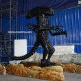Cargar la imagen en la vista de la galería, Animatronic Alien Warrior Xenomorphs
