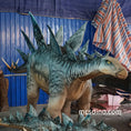 Cargar la imagen en la vista de la galería, Dinosaur Animatronics Stegosaurus Mummy And Babies
