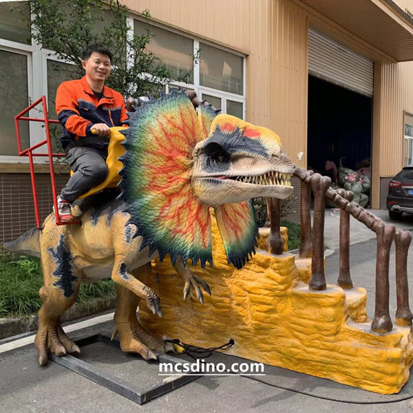 RD001CRemote Control Dinosaur Ride Dilophosaurus