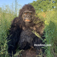 Carica l'immagine nel visualizzatore della galleria,  animated gorilla costume made by mcsdino
