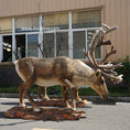 Carica l'immagine nel visualizzatore della galleria, mcsdino designed animatronic caribou reindeer 
