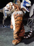 Charger l'image dans la visionneuse de la galerie, MCSDINO Creature Suits Realistic Tiger Costume Animal Animatronic Costume-DCTG001
