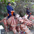 Cargar la imagen en la vista de la galería, MCSDINO Ride And Scooter Amusement Park Dinosaur Rides Triceratops-RD003
