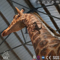 Carica l'immagine nel visualizzatore della galleria, MCSDINO Robotic Animals Biggest Animatronic Giraffe Model-MAG002
