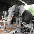 Cargar la imagen en la vista de la galería, MCSDINO Robotic Animals Moveable African Elephant Model
