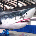 Cargar la imagen en la vista de la galería, MCSDINO Robotic Animals Scary Large Robotic White Shark Model
